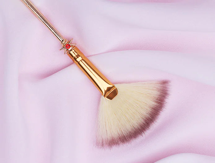 Sakura Anime Makeup Brush Set - 6 Brushes for Beginners